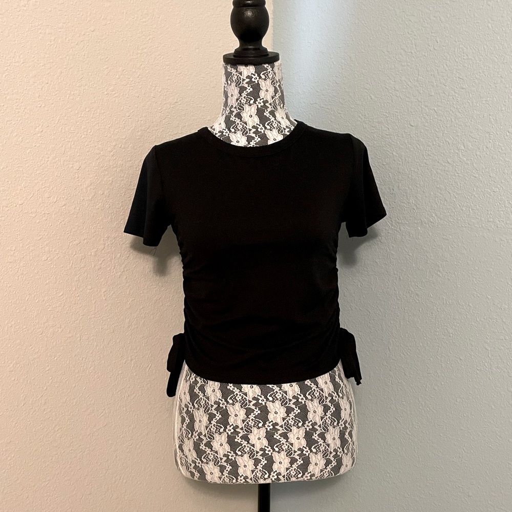 Brit & Bri cropped shirt size M